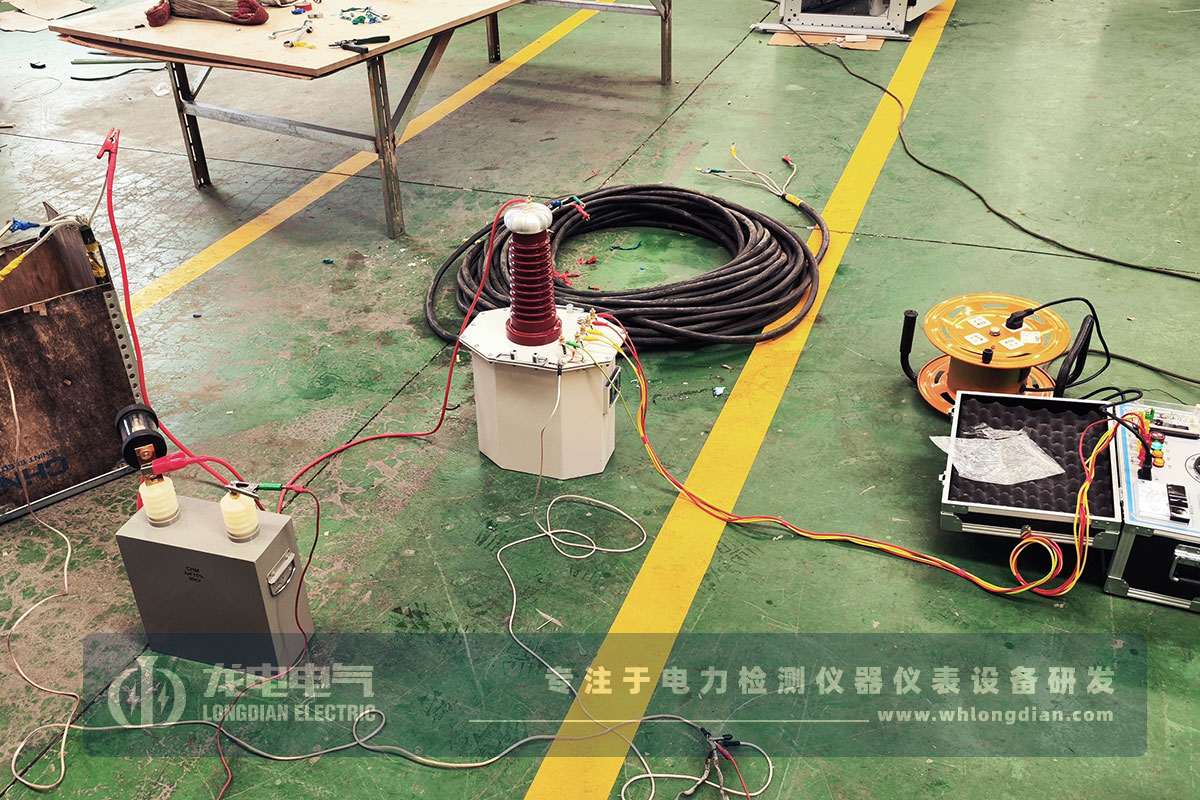 武漢龍電電氣技術(shù)團(tuán)隊(duì)為河北唐山客戶提供技術(shù)培訓(xùn) 武漢龍電電氣技術(shù)團(tuán)隊(duì)為河北唐山客戶提供技術(shù)培訓(xùn)